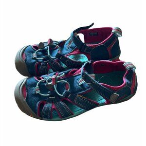 KEEN SEACAMP CNX GIRLS SANDAL Size 4 Hiking Washable Outdoor Closed Toe